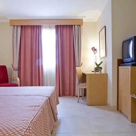 Hotel Canelas 4*