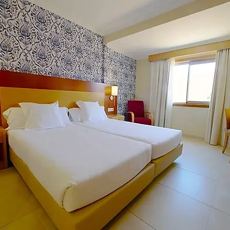 Hotel Canelas 4*